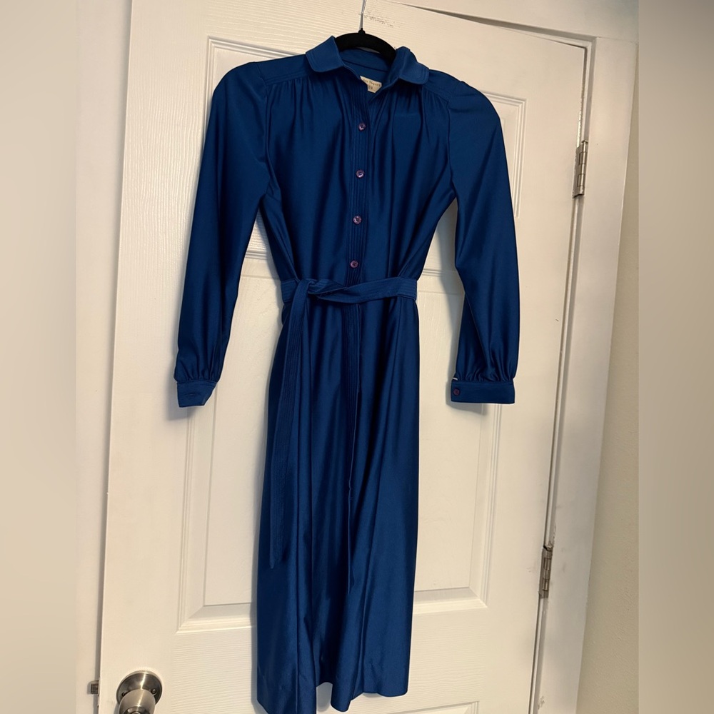 Vintage Chic Long Sleeve Blue Dress